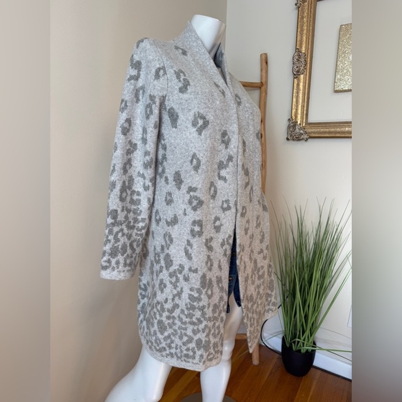 Talbots OMBRE ANIMAL PRINT FLYAWAY CARDIGAN Medium Grey Charcoal - Picture 3 of 6
